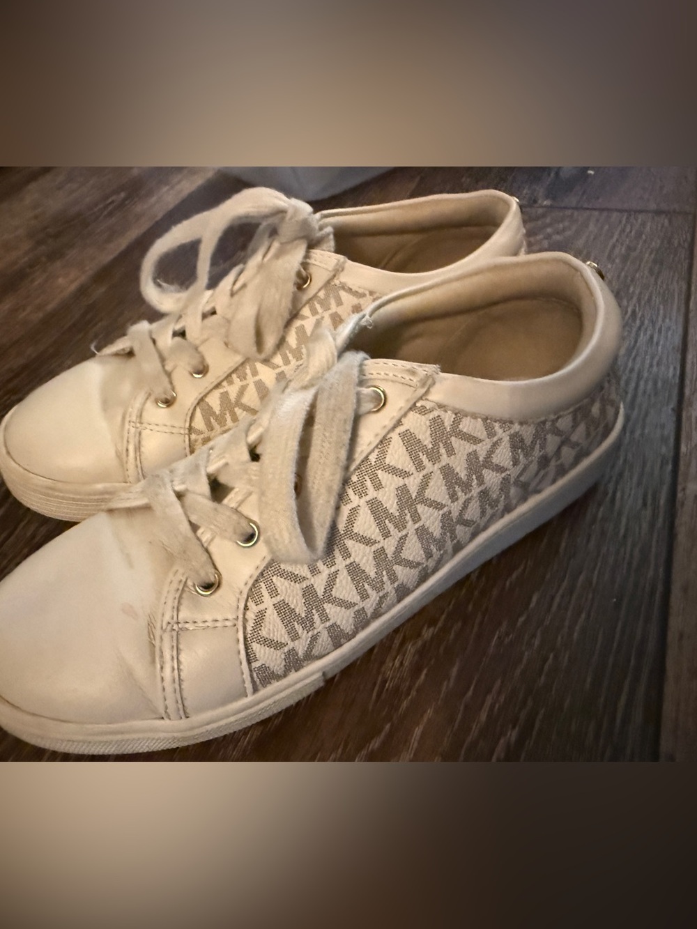 Michael Kors Cream Logo Low-Top Sneakers